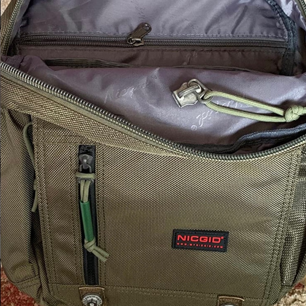 Nicgio sling bag